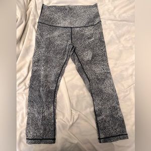 Lululemon cropped leggings